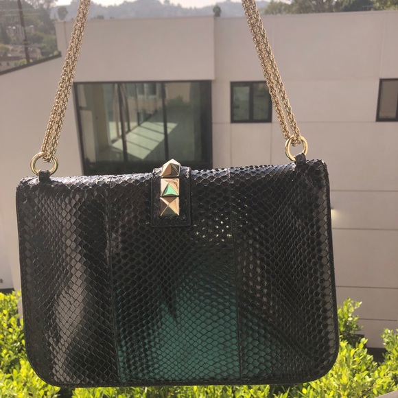 VALENTINO BLACK PYTHON ROCKSTUD BAG GOLD CHAIN - Picture 5 of 12